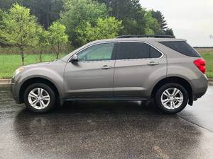 2011 Chevrolet Equinox LT - 2 OWNERS