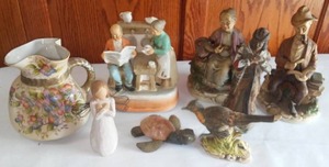 lot 2 image: Variety Of Figurines.