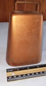 lot 8 image: Full Size Cowbell.