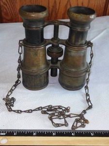 lot 10 image: WW I Era Binoculars