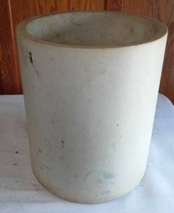 lot 30 image: Vintage Crock. 11 in. Diam