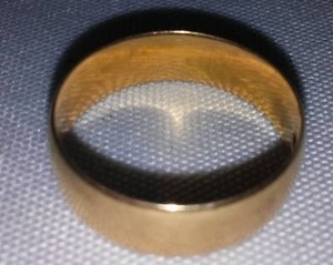 lot 49 image: 14 carat Gold Band.