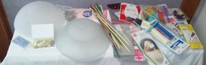 lot 94 image: Knitting, sewing notions, etc.