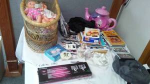 lot 96 image: Miscellaneous household