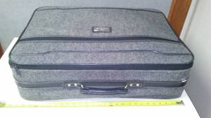 lot 153 image: Jordache soft sided suitcases 3 bags and more.
