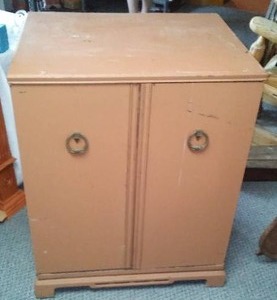 lot 165 image: Wood Cabinet - Great Size