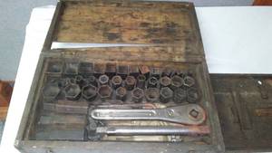 lot 180 image: Frank Mossberg Vintage Ratchet Set.