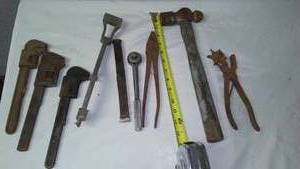 lot 186 image: Antique and Vintage tools