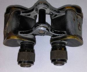 lot 300 image: Vintage WW I French Army Binoculars.