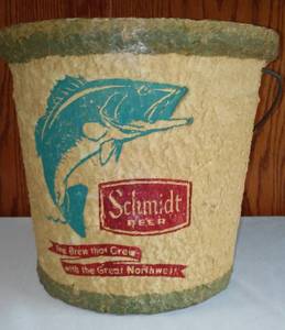lot 303 image: Vintage  Schmidt Beer Magic Minow Bucket.