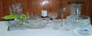 lot 307 image: Crystal Glassware and Dcor.