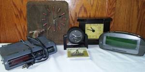 lot 312 image: Clocks  variety.