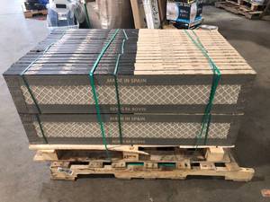 Pallet of MSI Benson Park Gray 9 in. x 47 in. Matte Porcelain Floor Tile (12 sq. ft.Case) (36 Boxes) Customer Returns See Pictures