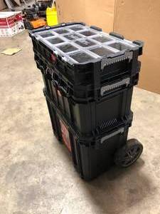 Husky 22 in. Connect Rolling System Plastic Tool Box Customer Returns See Pictures