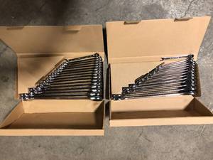 2 Lots of Mixed GEARWRENCH Metric 90-Tooth Combination Ratcheting Wrench Tool Set  Customer returns See Pictures