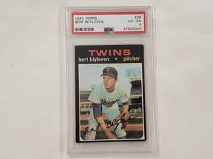 lot 12 image: Bert Blyleven Rookie 1971 Topps #26 PSA VG-EX 4