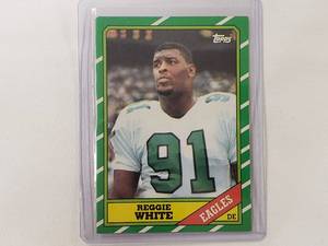lot 24 image: Reggie White Rookie Card #275