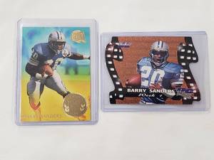 lot 27 image: Lot of 2 Barry Sanders DC Rewind #68, 94 Fleer Ultra Achievement Award 6 of 10