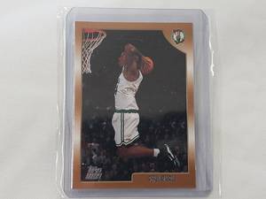 lot 31 image: Paul Pierce Rookie Card Topps #135