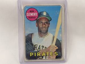 lot 112 image: Bob Clemente 1969 Topps #50