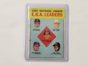 lot 119 image: 1962 National League E.R.A. Leaders Sandy Koufax, Bob Shaw, Bob Purkey, Don Drysdale, Bob Gibson Topps #5