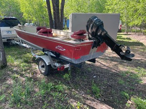 lot 12A image: 1982 Lund 14 Aluminum Boat with 25 HP Mercury Outboard and Trailer