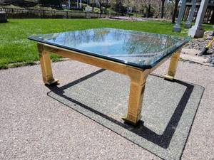 lot 48 image: Mastercraft Polished Brass Cocktail Table