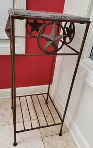 lot 284 image: Iron Lone Star Plant Stand Pedestal with Smaller Stand