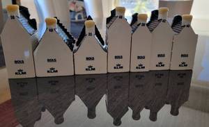 lot 257 image: KLM Bols Delft Dutch Row House Collection