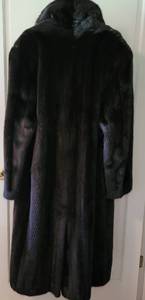 lot 61 image: Mens Double Breasted Mahogany Mink Fur Coat