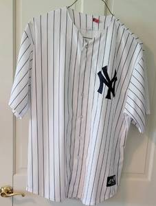 lot 169 image: Majestic MLB Yankees Jersey  Mantel