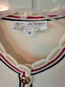 lot 174 image: St. John Cream Knit Jacket  size 10