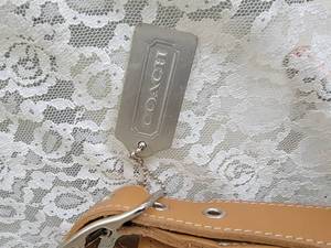 lot 181 image: Tan Coach Legacy Bucket Bag Purse  No. J8Y-9151