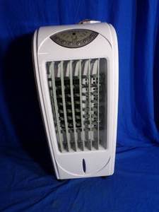 Looks New  SPT Portable Evaporative Air Cooler with 3D Honeycomb Cooling Pad