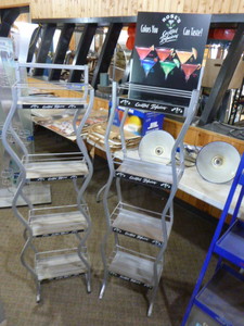 lot 13 image: 2 Roses Cocktail Infusions Display Stands
