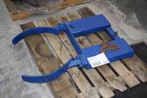 lot 553 image: Barrel Clamp