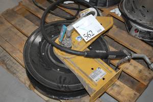 lot 562 image: Graco 2000-PSI K21K11A Series Hose Reel HPM65F