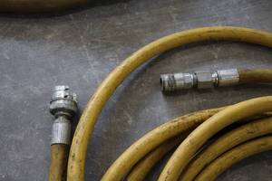 lot 578 image: 34 Multi-Purpose Air Hose