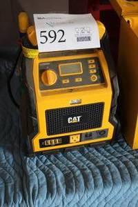 lot 592 image: Cat CJ1000DCP Jumper Box
