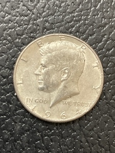 lot 24 image: 1964-D Kennedy Half Dollar