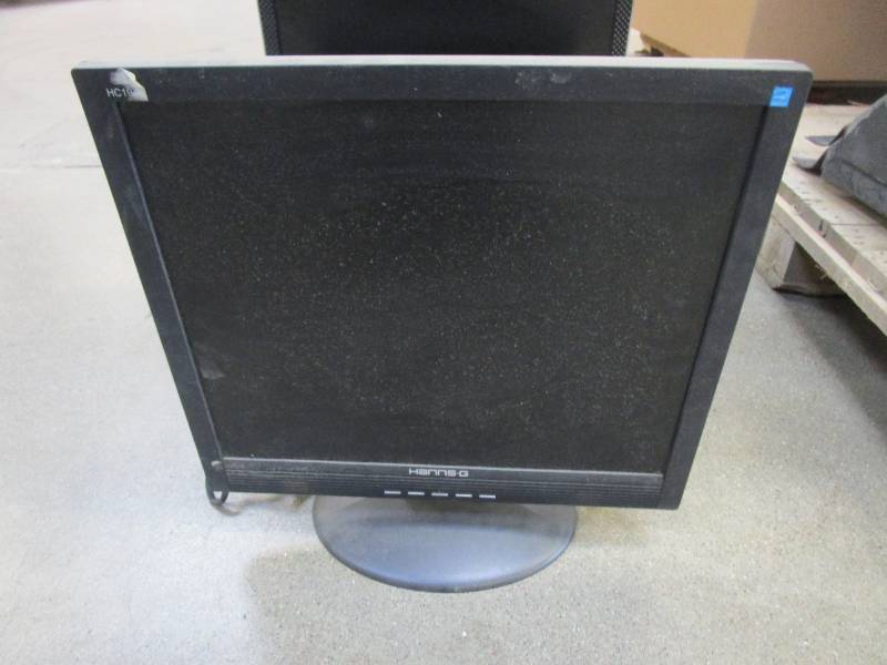 lot 13 image: Lot of 4 Small Computer Monitors (UNTESTED, USED IN WAREHOUSE, SOME MAYBE MISSING CORDS)