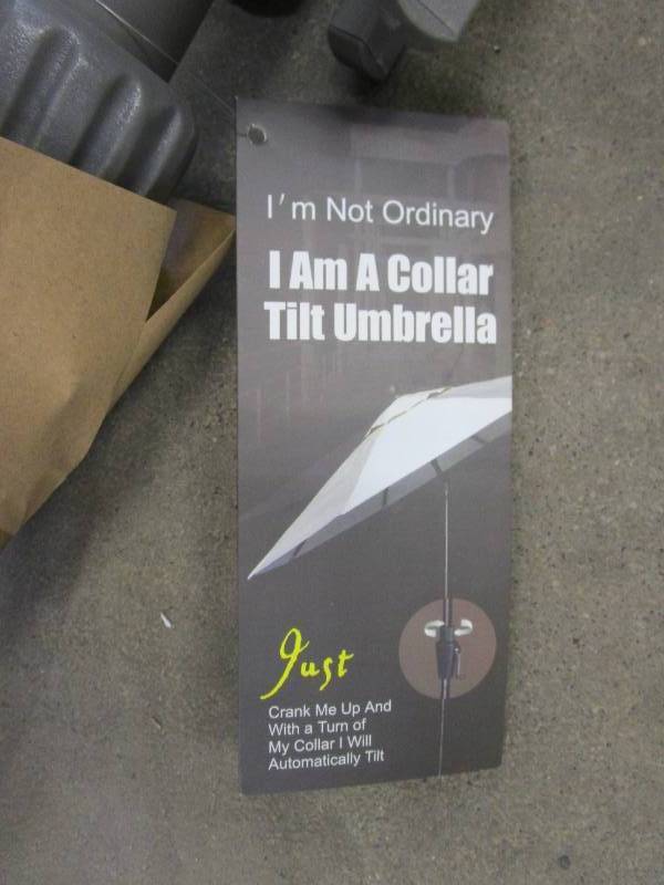 9 Ft Tilting Patio Umbrella Frame And Pole in Silver (MISSING CAP)