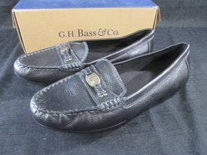 (BS) G.H. Bass & Co Womens Cushion...