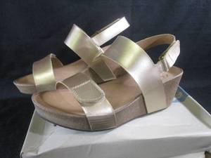 (BS) Clarks Cloud Steppers Womens ...