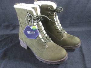 (BS) Sonoma Womens Boots Size 8 Me...