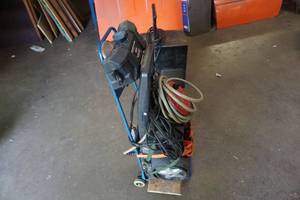 lot 11 image: Power Washer Model H2010 Electric Pressure Washer