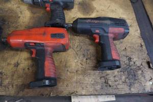 lot 27 image: 3 - Snap On 12V Impact Wrenches With Drill Driver and Chargers