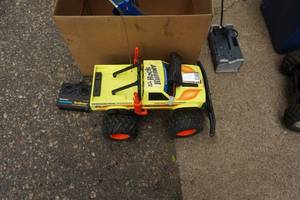 lot 47 image: Remote Control Rock Hunter Truck With Interchanging World Championship Car RC Kit