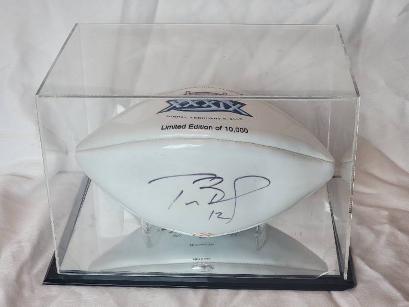 Sports Memorabilia, Ethan Allen, & Bassett Furniture in KBID