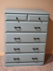 lot 66 image: Robins Egg Bedroom Dresser